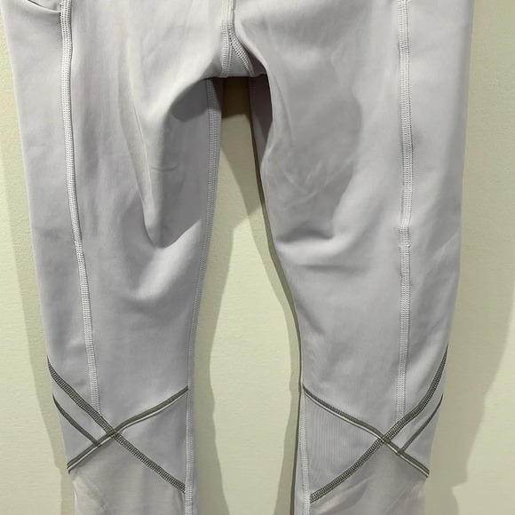 NWT Athleta Ultimate Stash Pocket Ignite 7/8 Tight Lavender XS - Picture 7 of 16